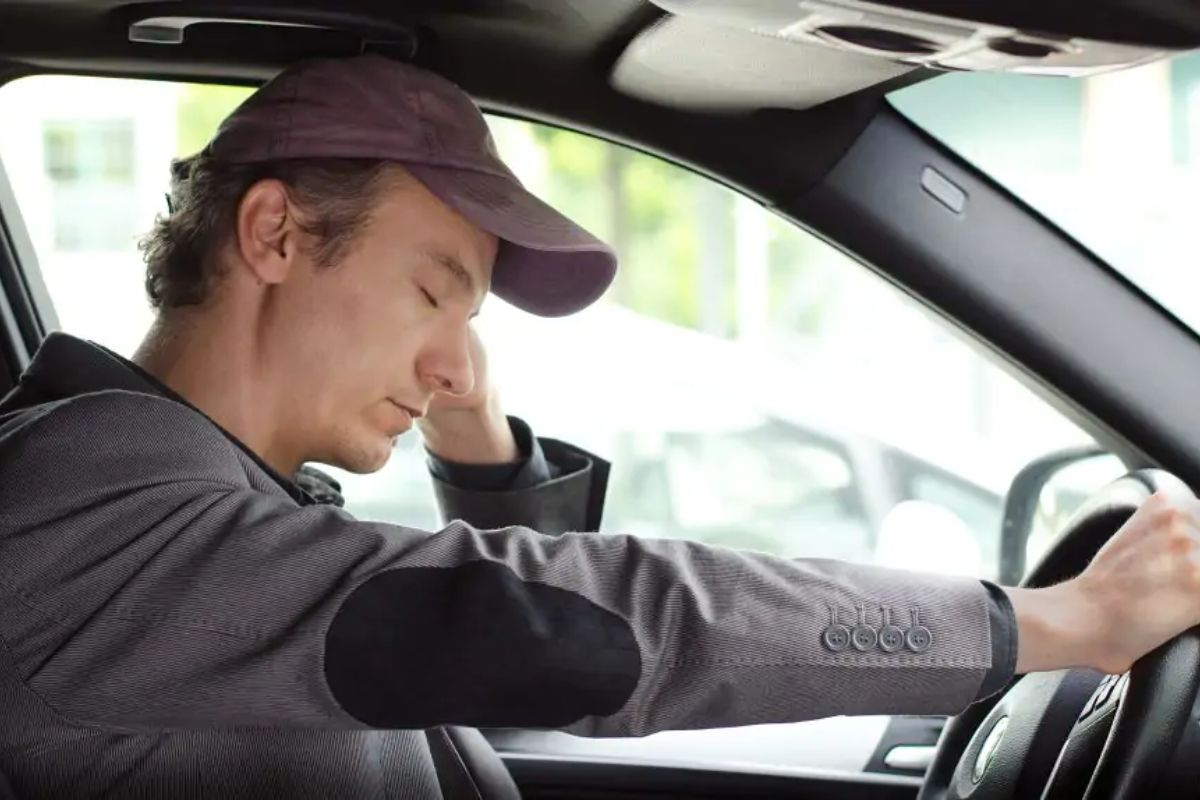 تمرینات کششی مخصوص افرادی که زیاد رانندگی می‌کنند