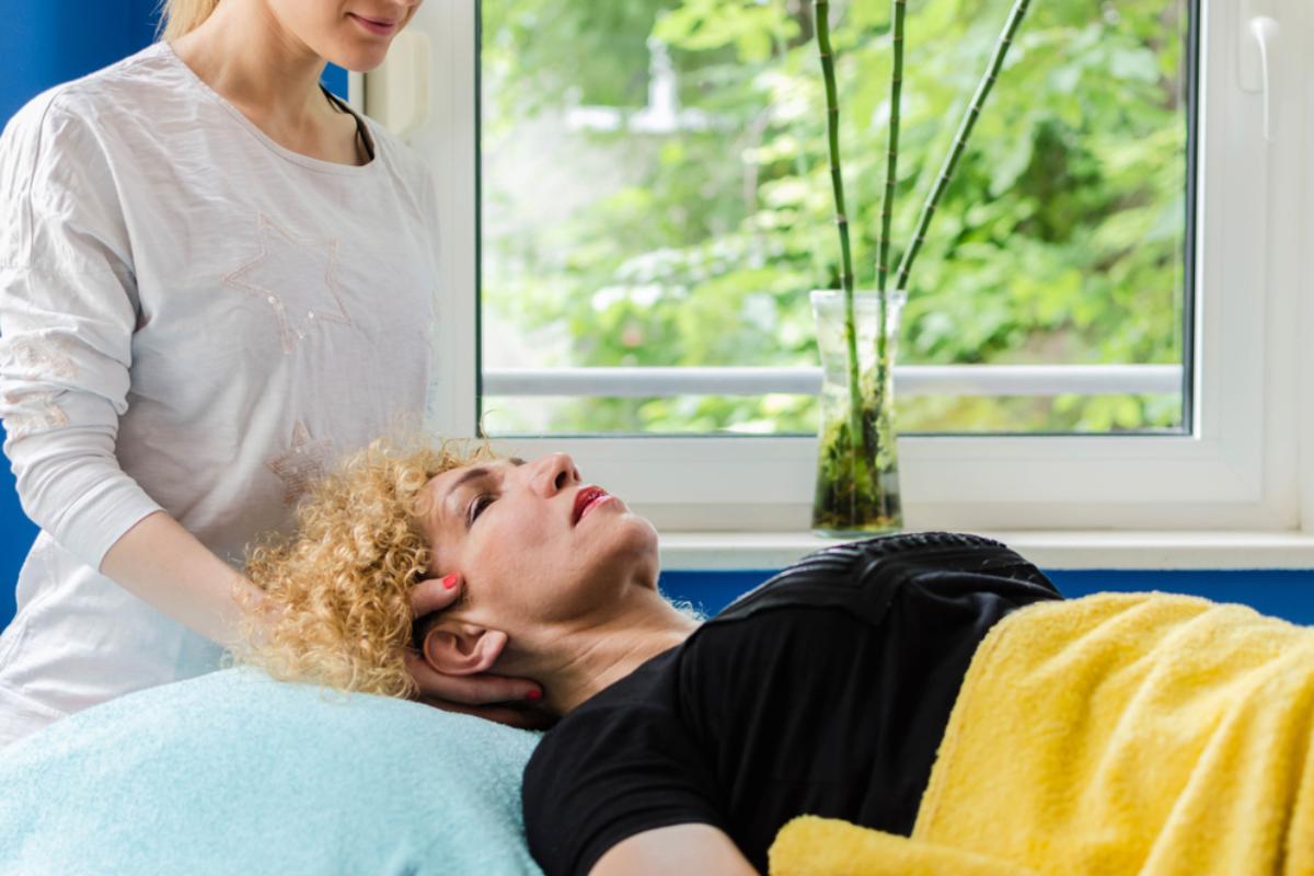 مزایای فیزیوتراپی برای درمان میگرن