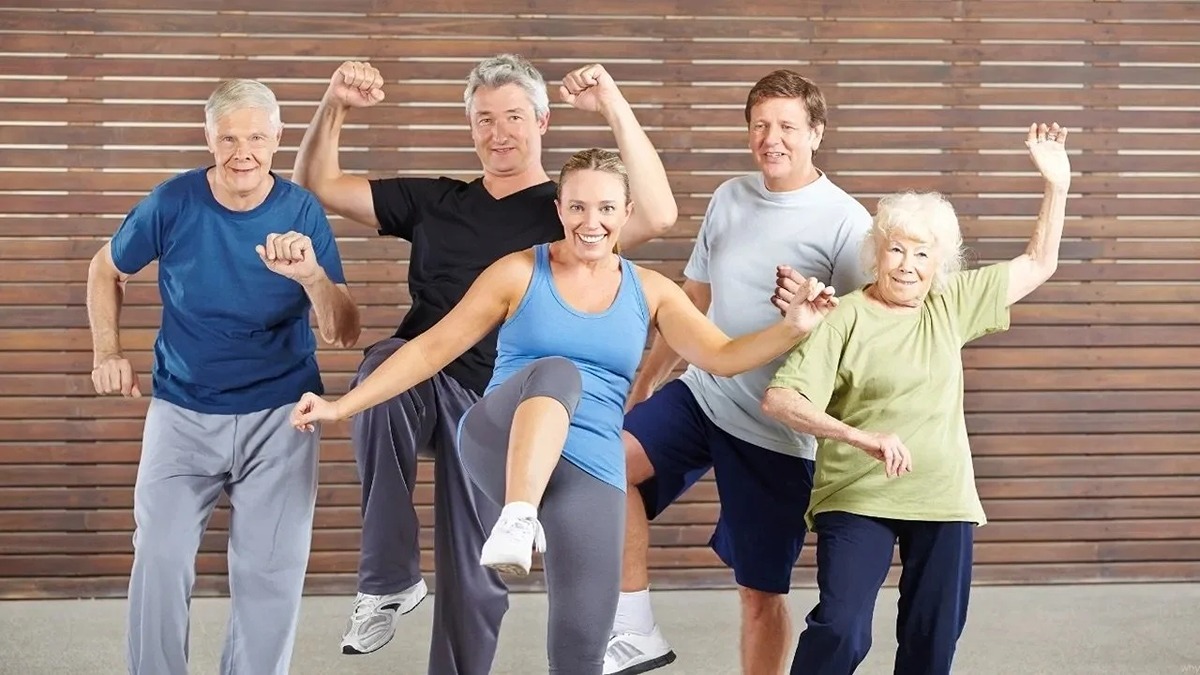 تمرینات فیزیوتراپی برای بهبود تعادل در سالمندان