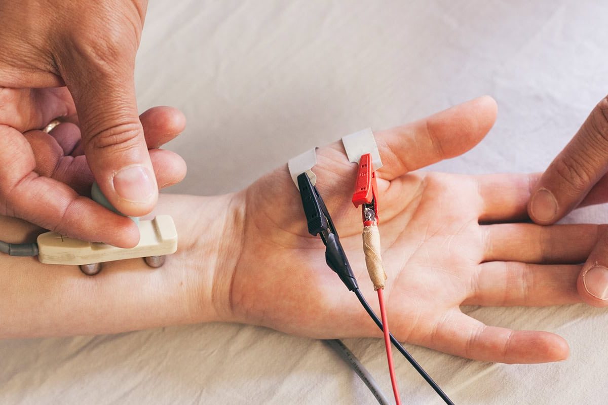 درمان کشیدگی تاندون دست