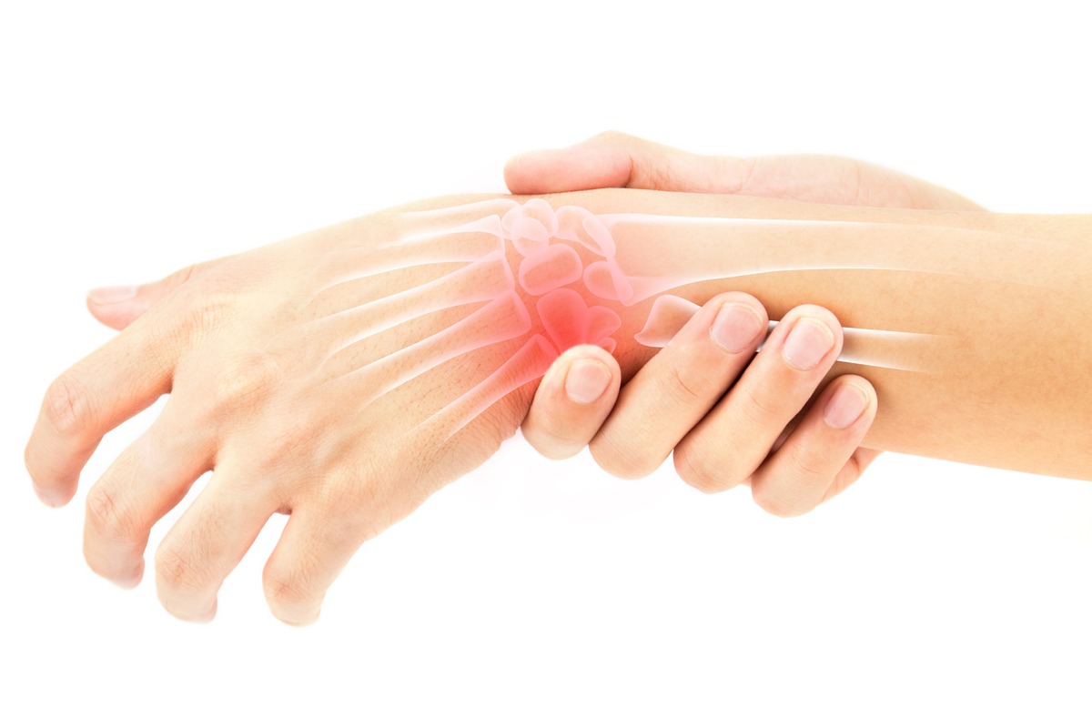 علائم کشیدگی تاندون دست