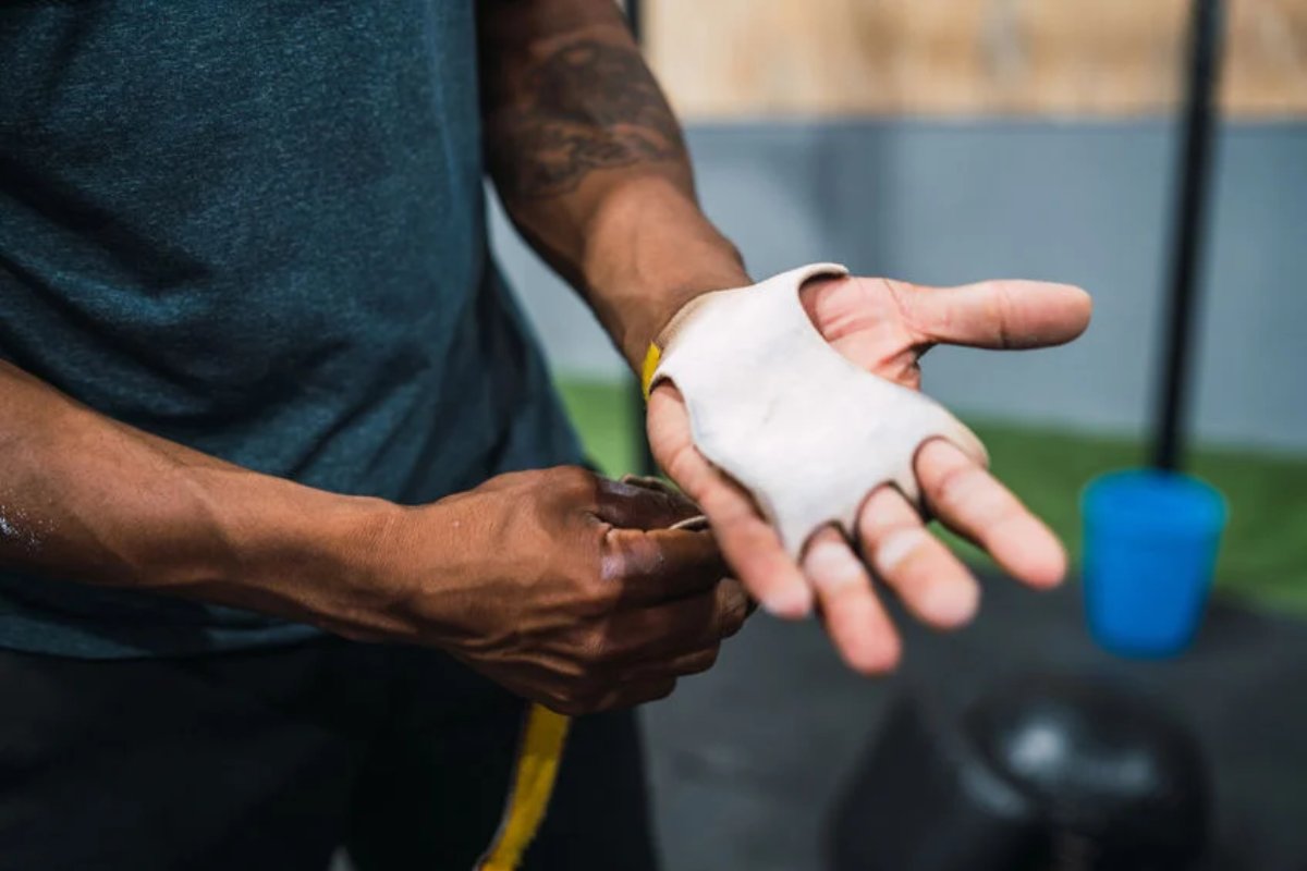 مراقبت بعد از درمان کشیدگی تاندون دست