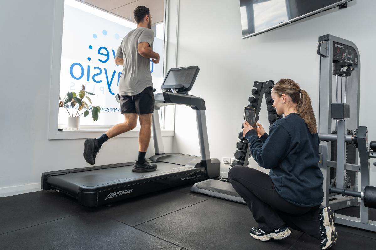 نقش تردمیل در فیزیوتراپی