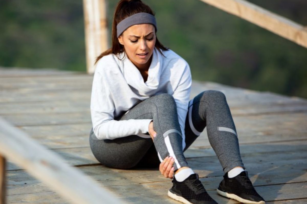 چرا توجه به زانو درد ناگهانی در زنان اهمیت دارد